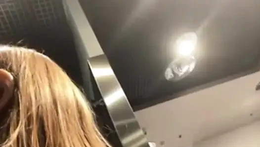 Public fucking in the changing room Jucielussie