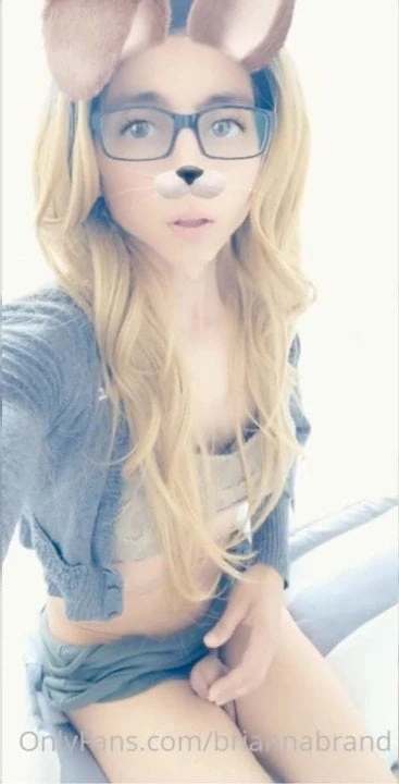 Shemale Cums on snapchat at 0:31