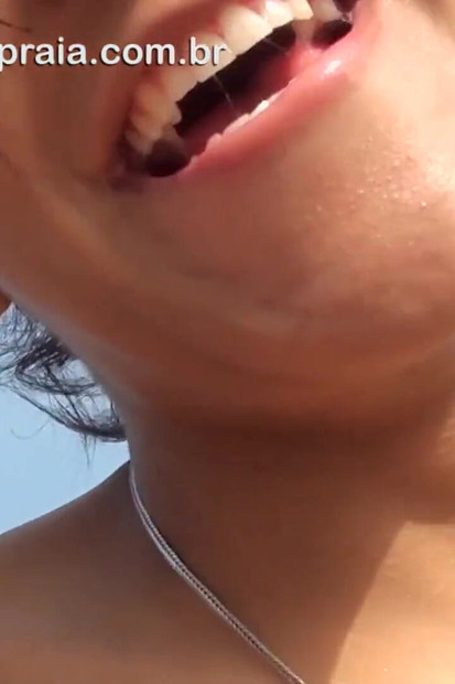 Horny married woman in public nudity records video having fun on the beach