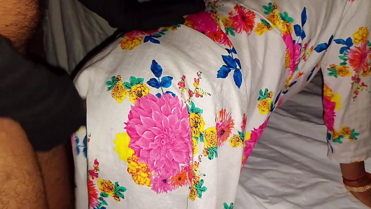 Indian desi girl first time sex, local village hot girl first time xxx video