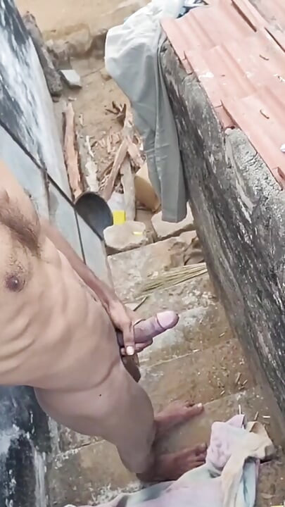6packed Village guy jerks dick at House's Terrace