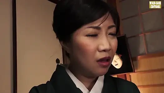 Pertemuan sensual di teater drama erotis sama cewek pemilik penginapan yang anggun -adegan.4