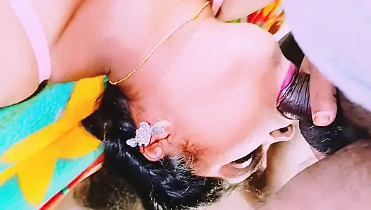 Istri seksi selingkuh dari suami gaya doggy ngentot ayah suami telugu sambil ngomong jorok.