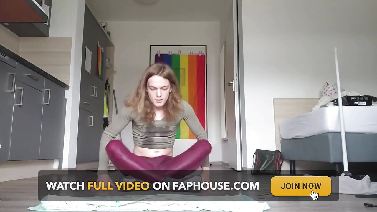 Iar urinăm în aceiași colanți