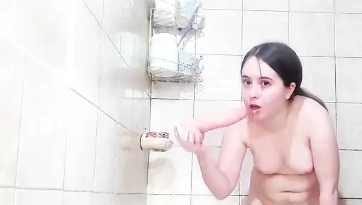 Глубокая глотка крупным планом