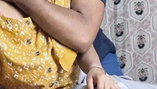 Sweetsex2001i was mopping the house, I was on the boss and my back was hurting a lot, sir, it felt very good now.