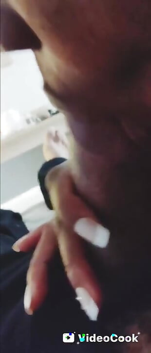 尖端柔軟的嘴唇