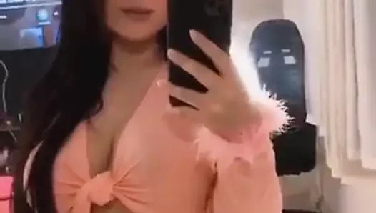 158050