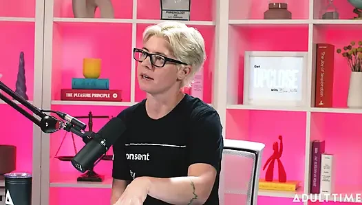 Kimmy Kimm Conquering Shame & Selling Used Panties | the Adult Time Podcast