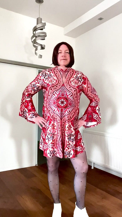 Nicki-Crossdress Ny kjole