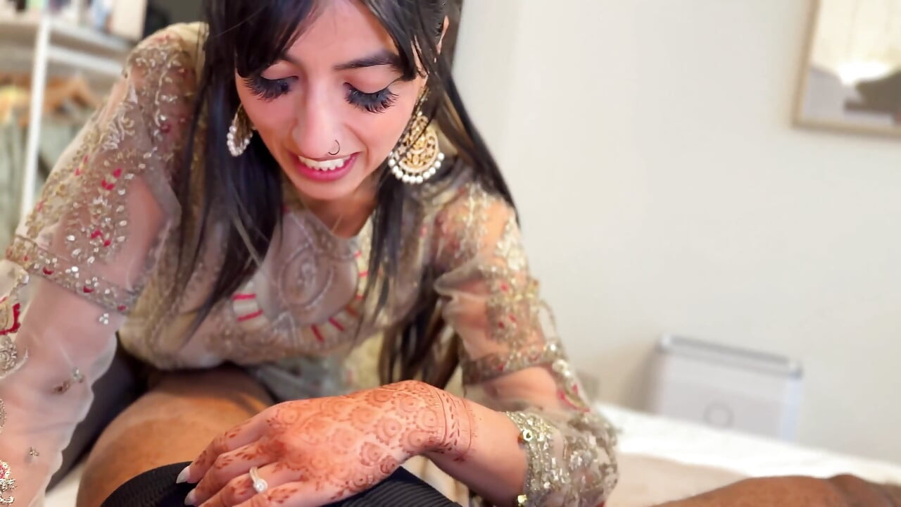 Muslim Wife Cheats on Her Husband During Eid
