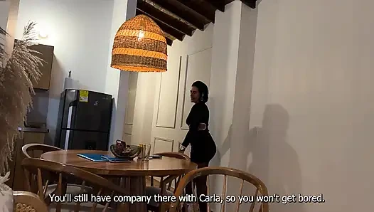 Der cuckold-freund meiner besten freundin fickt mich in meinem wohnzimmer und wir hatten einen dreier