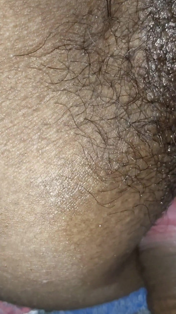 The Indian desi hot girl felt like a lot and came to her boyfriend and put her legs high and got her ass. | Clip 1