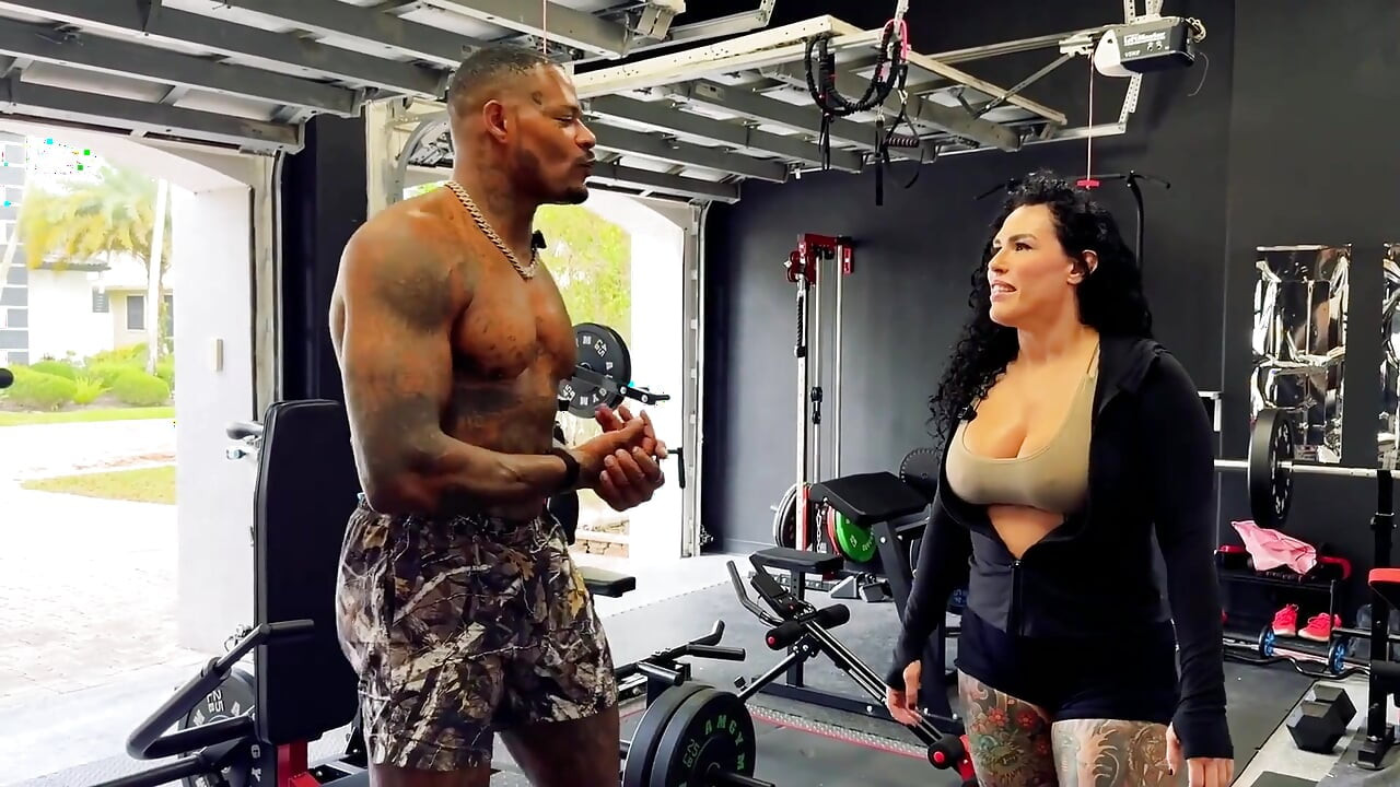 Jason Luv Drills His BBC Into Bianca Bailee's Little Pussy