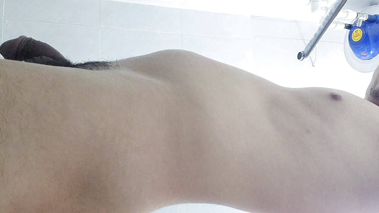 Uzbek sissy boy enigma play in the bathroom