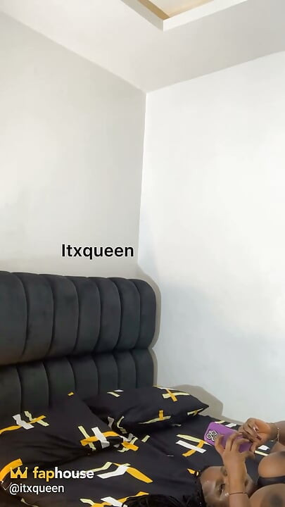 Pato and Itxqueen Behind the Scene