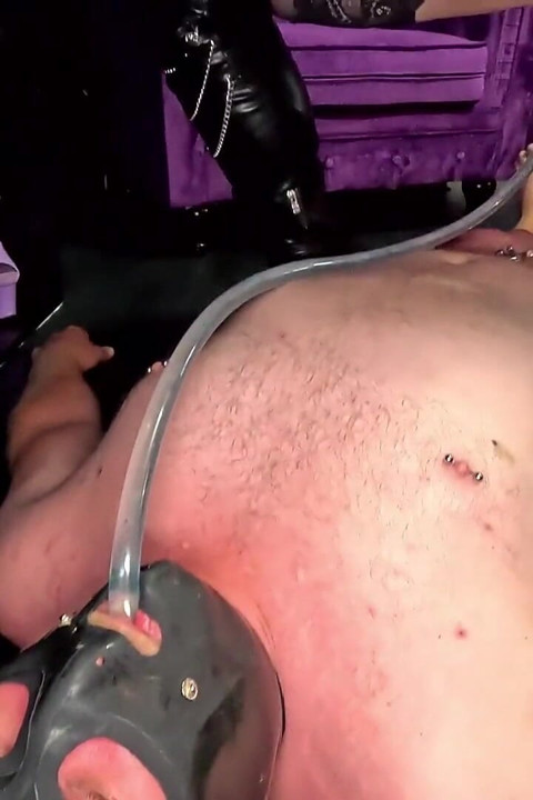 1 Liter of Pee for the Slave / Sip Everything