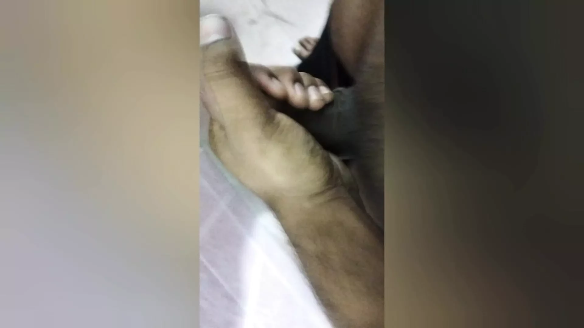 Gadis India ngentot sama penjaga