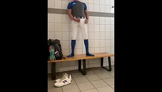Jockdad87 Bölüm 2 ile soyunma odasında alfa eğlencesi