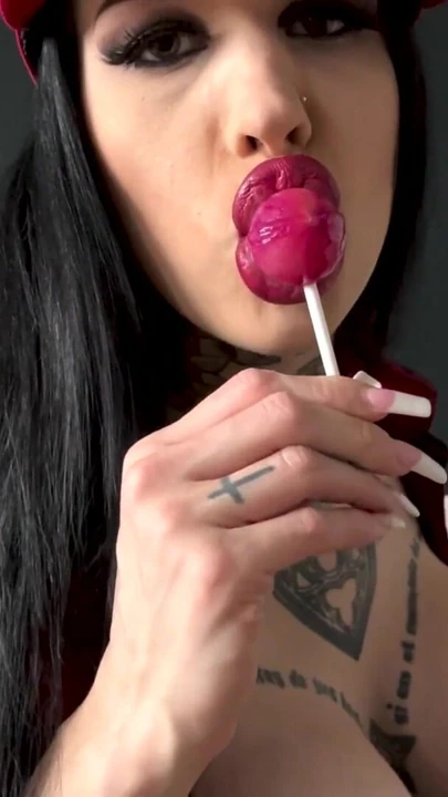 Fake boobs with Didlo | Clip 1