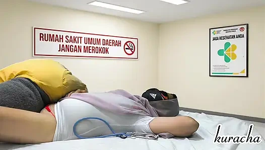 Heiße mollige krankenschwester kam zu einem Arzt, um ihn zu ficken.