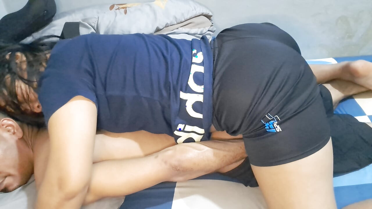 Wife Secretly Fingers And Kisses Her Husband's Dick