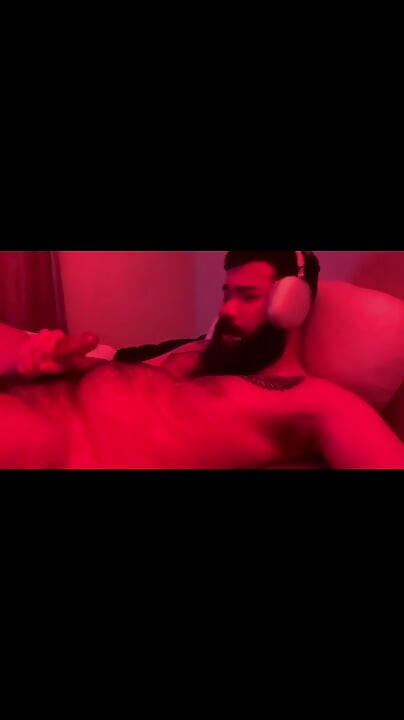 Hairy Latino big dick daddy Brysonthickxxx from x gooning Cumpilation