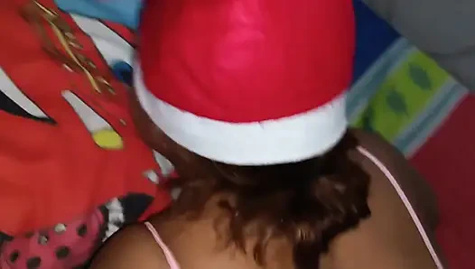 Наконец-то наступил Новый 2023, теперь я собираюсь поменять мужа на настоящего мужчину, который будет давать мне жестко каждый день