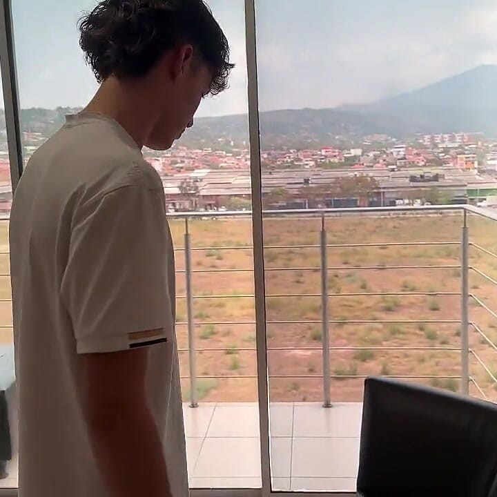I Have a Doubt About How to Use a Condom so I Call My Neighbor to Teach Me, We End up Fucking Hard