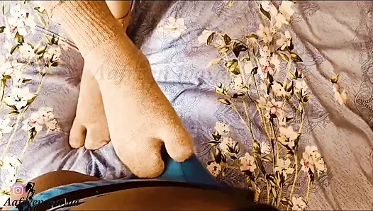 Step-mom Apne office ke chaprasi se chudi