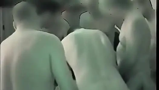 Aldatılan orta yaşlı seksi kadın - gavat orta yaşlı seksi kadın hepimiz gavat oyunu hakkındayız. Arkadaşlarım ve ben sert eş değiştirenleriz