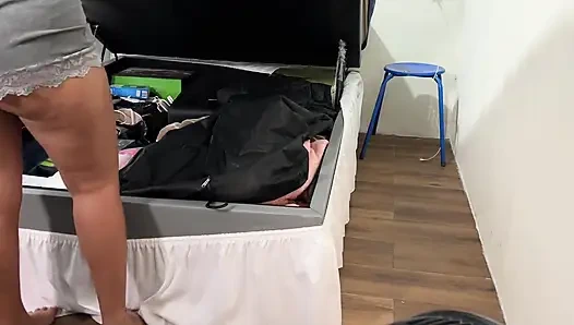 Camera Caught Niece Arranging the Trunk