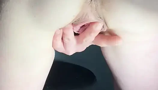Long Labia Pussy Play