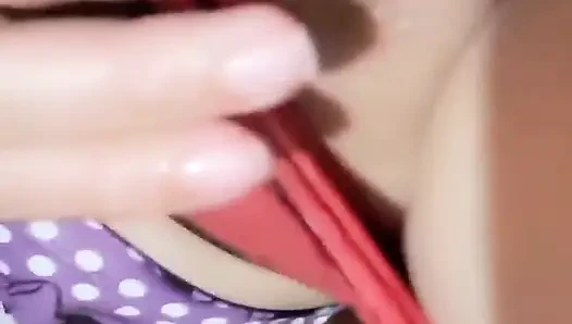 Do You Want to See the Ass of This 19-year-old Colombian Girl?