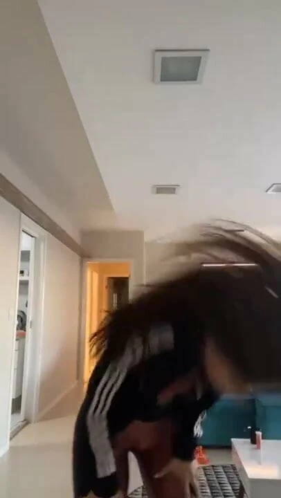 ana puta gostosa roupa de academia