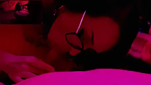 Succubus karımın ruhumu emmesine ve o amcığı boşaltmasına izin verdim