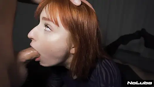 Fışkıran kızıl saçlı dölleniyor