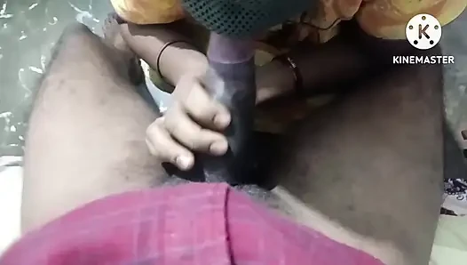 Hot indian big bobs aunty bowlojab doing