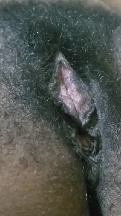 Very very hot amateur crazy pussy delivers irresistible sensual energy, natural beauty | Clip 2