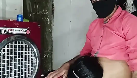 Трах киски задницей, член, сосание киски, сосание груди, сосание молока из груди и сидение на члене раком и лежа прямо на хинди аудио