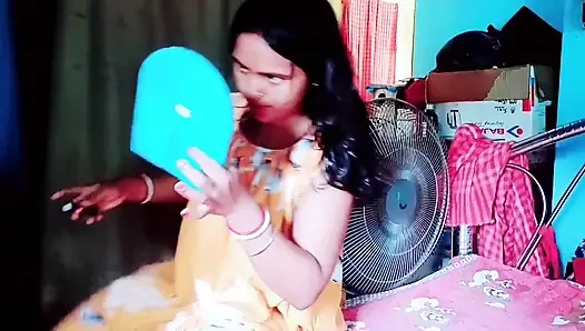 Hintli deshi güzel kolaj kızı neredeyse domaltarak sikişiyor