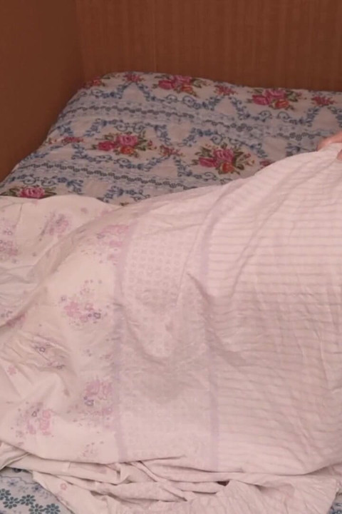 Sexy stepsister got stuck and stepbrother fucked her in tight pussy