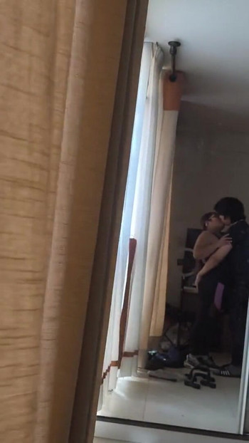 أقبل بحماس أم عزباء تريد حقا القيام بأشياء مجنونة | مقطع 3