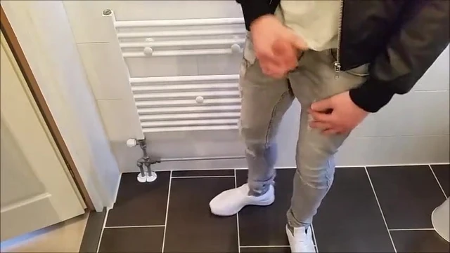 Huge Cumshot
