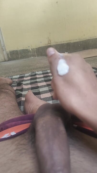 Gf ke yad m lund ko hilana