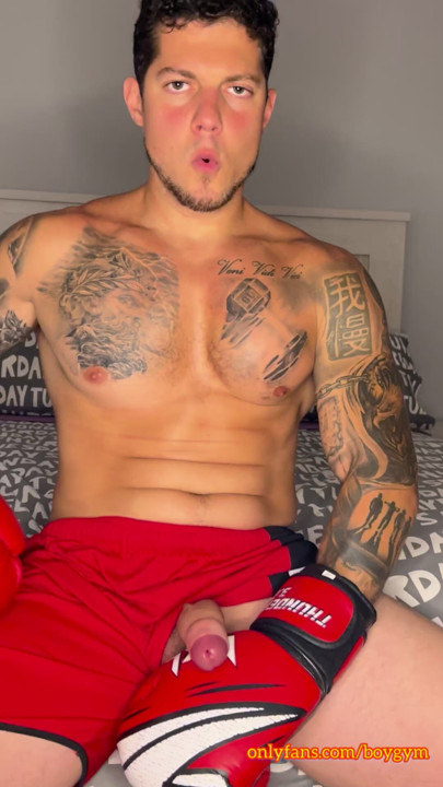 FIGHTER BIG CUM! With No Hands