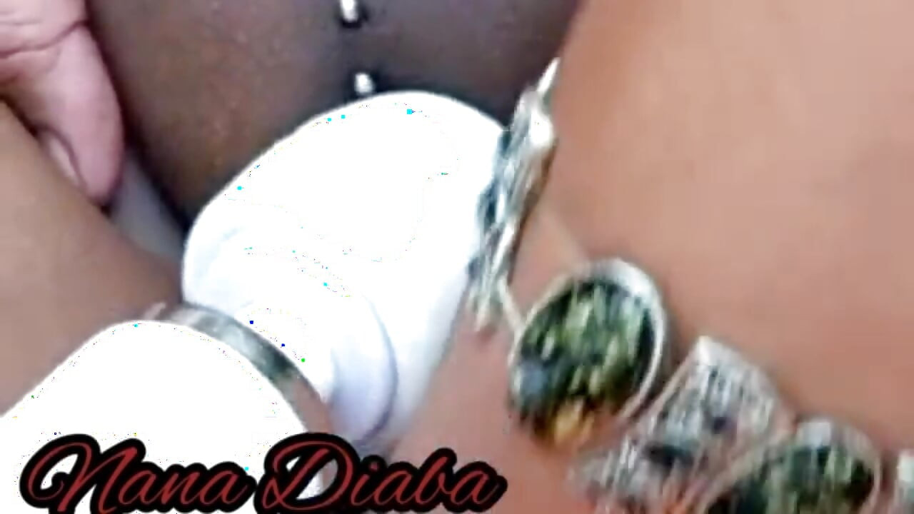我和我朋友的女友一起向她隐藏色情秘密