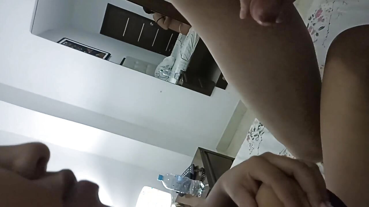 Kocasını aldatan ve internete yükleyen kadının adı nedir