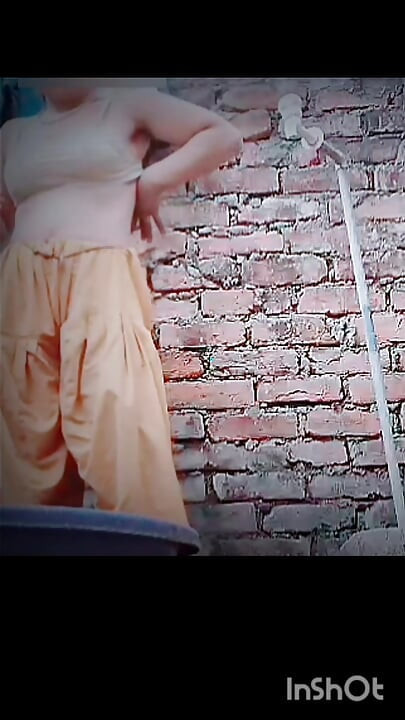 Cute virgin indian mba girl nude video alone in bathroom is here. This Indian teen girl with a sexy figure is doing MBA and this