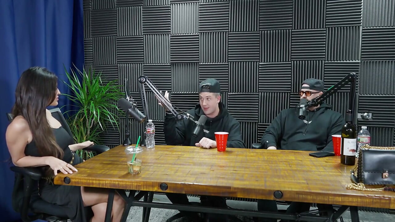홀리 스카포네가 왜 남자가 바람을 피우는지